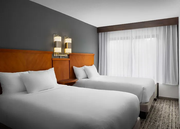 Hyatt Place Charlotte Airport/Lake Pointe