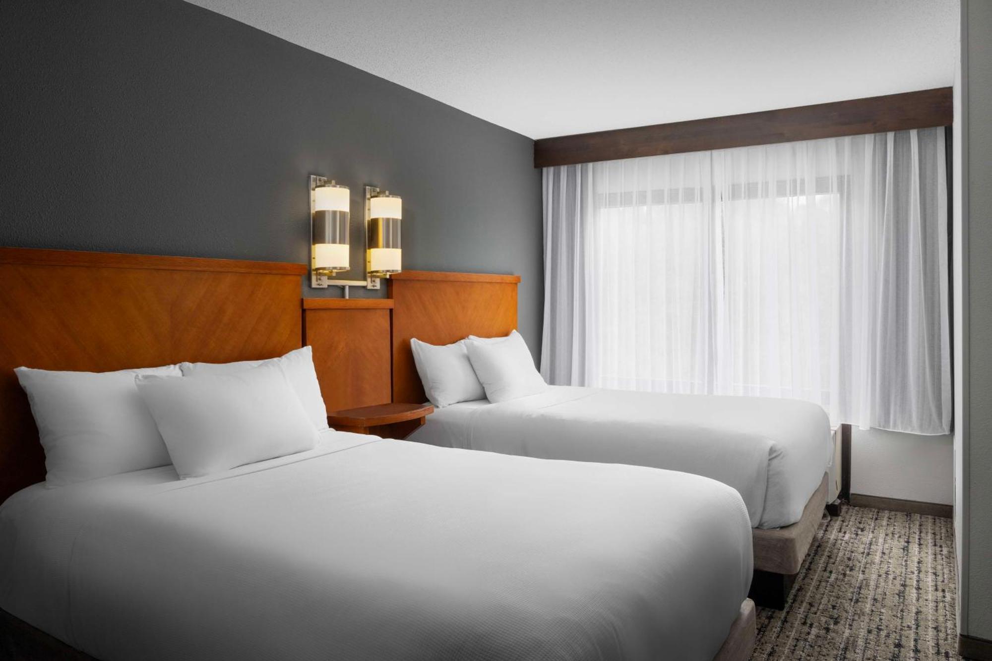 Hotel Hyatt Place Airport/lake Pointe 3*